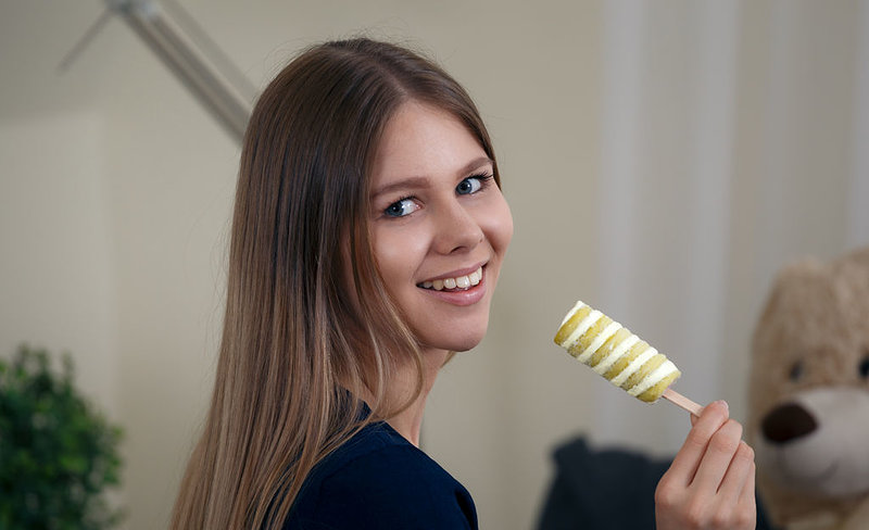 Елена, 23 года, 0 размер груди